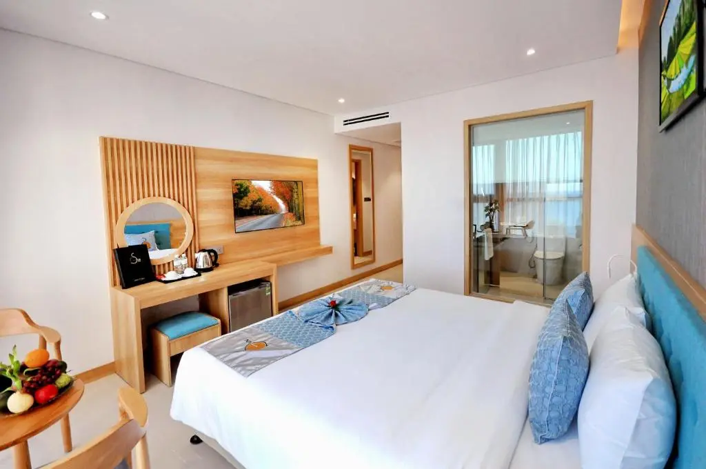 Phòng Deluxe City View 1 giường đôi Phòng Deluxe City View 1 giường đôi tại Sun Kiss Hotel Nha Trang