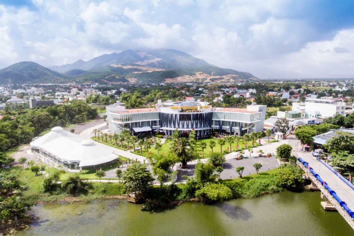 Làng Yến Mai Sinh Nha Trang