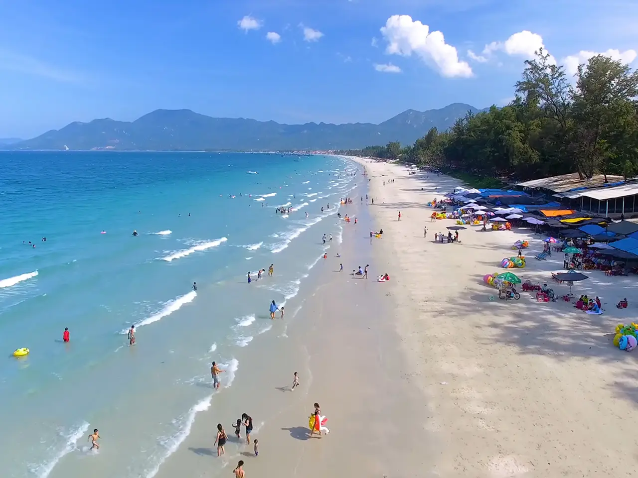 Biển Dốc Lết Nha Trang: Cách Đi, Giá Vé Và Có Gì Chơi? Kinh Nghiệm 2026