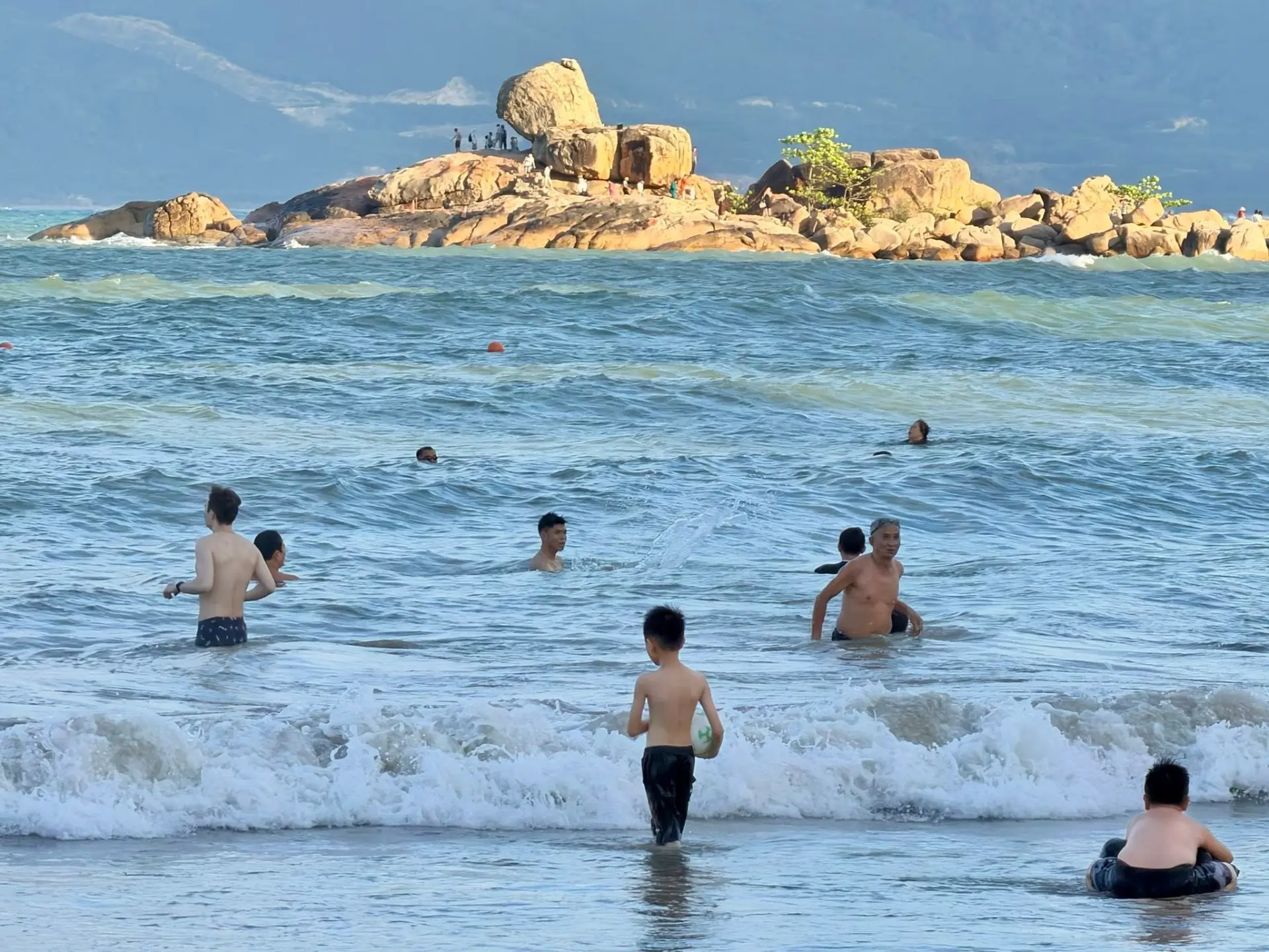 Hòn Chồng Nha Trang