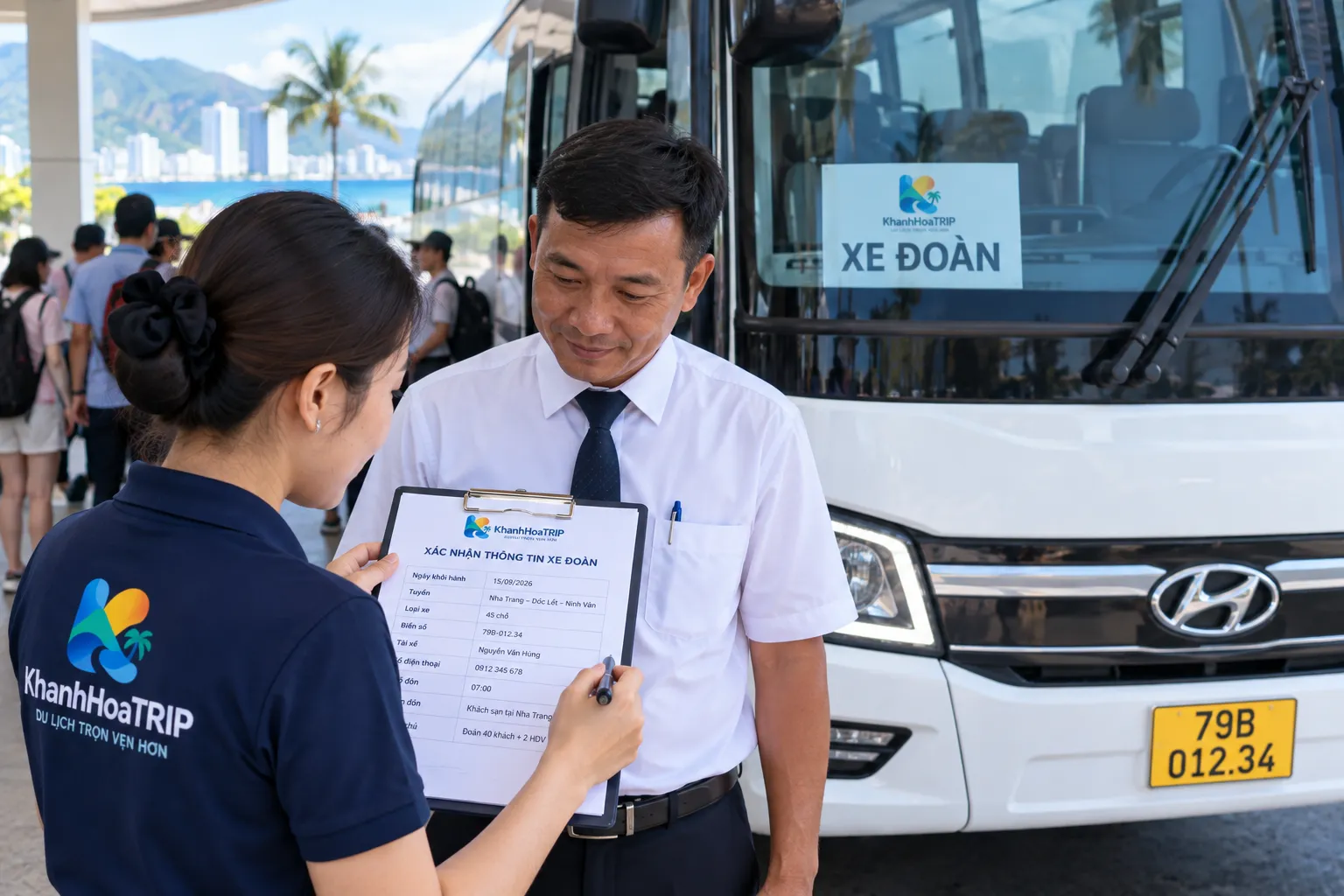 Kiểm tra thông tin xe đoàn trước ngày khởi hành Điều hành xác nhận biển số và tài xế trước chuyến xe đoàn